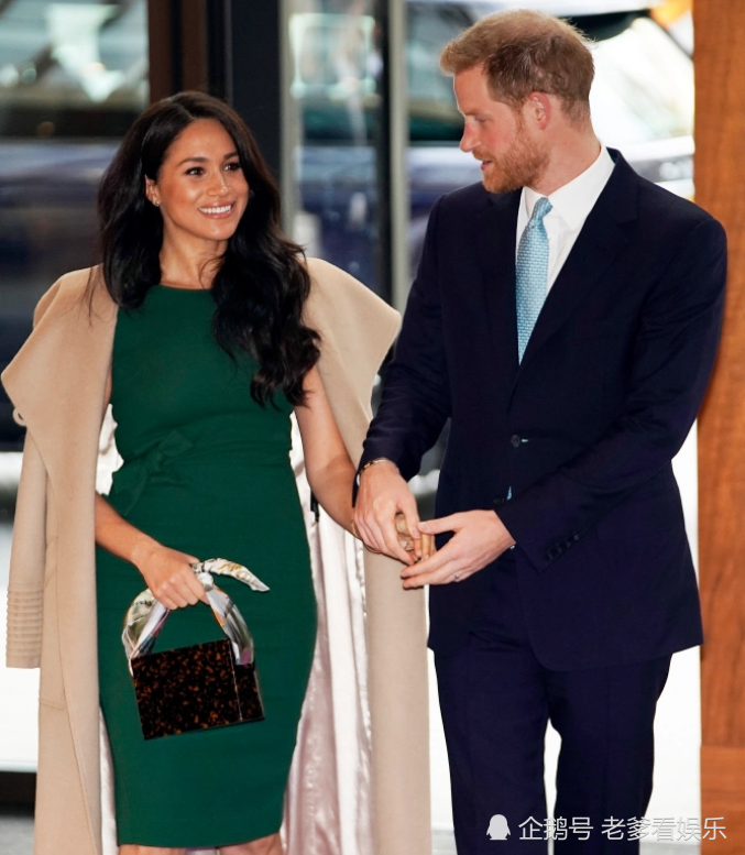 哈里王子|梅根掌握家庭主动权，将哈里牢牢控制，科林将她比作麦克白夫人