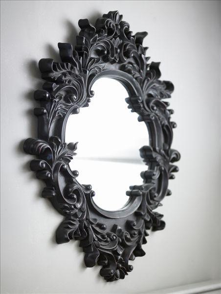 镜子|当把两面镜子面对面放置时中间会产生一种能够无限反射的奇怪隧道