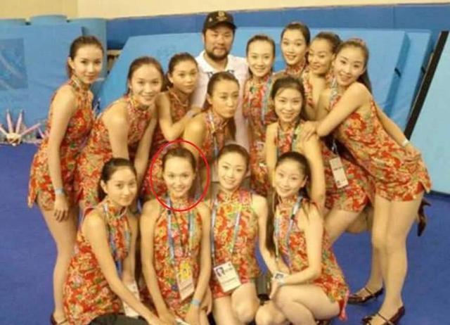 唐嫣|36岁的唐嫣产后首次露面并宣布正式复出！辟谣生双胞胎，而是女儿