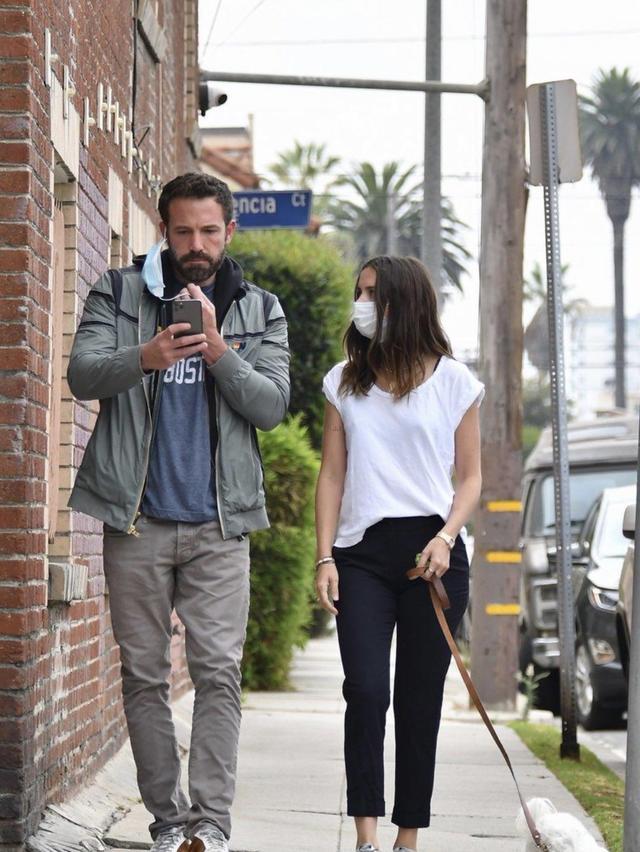 阿黛尔|阿黛尔暴瘦近照又双叒惊呆全世界！网友完全认不出：你到底是谁