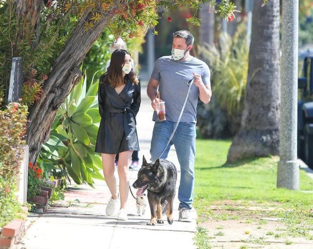 阿黛尔|阿黛尔暴瘦近照又双叒惊呆全世界！网友完全认不出：你到底是谁