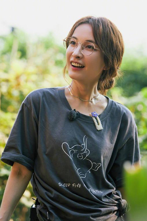 吴昕|吴昕侧空翻惊呆众人，公演惊喜连连，还在质疑她的业务能力？