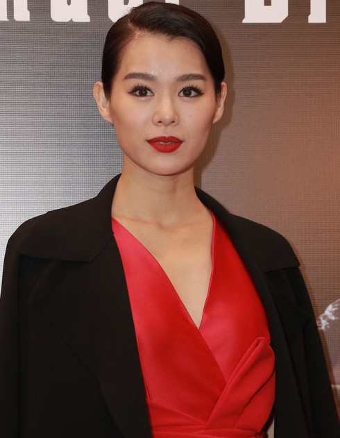 林心如|林心如44岁了貌似开始脱发？看完这组照片，你就明白了！