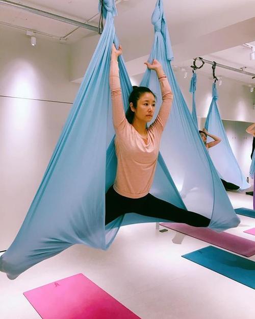 林心如|林心如44岁了貌似开始脱发？看完这组照片，你就明白了！