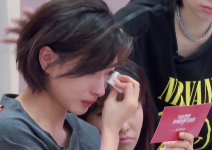 万茜|装清高、装文化人、装单身……想问问她们装得累不累？