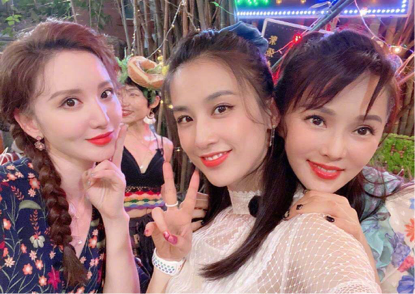 万茜|装清高、装文化人、装单身……想问问她们装得累不累？