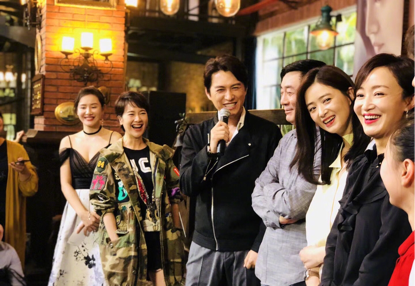 万茜|装清高、装文化人、装单身……想问问她们装得累不累？