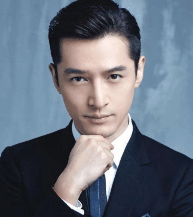 胡歌|明星们的两条不成文“规定”，打牌不喊戚薇，吃饭不叫胡歌
