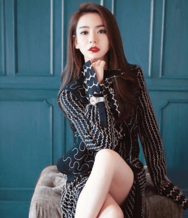 胡歌|明星们的两条不成文“规定”，打牌不喊戚薇，吃饭不叫胡歌