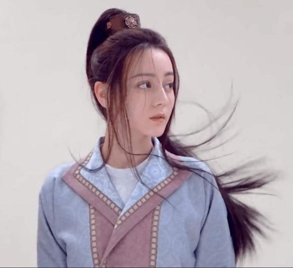 迪丽热巴|《青簪行》引期待，《长歌行》预告也跟上，杨紫热巴再被比较