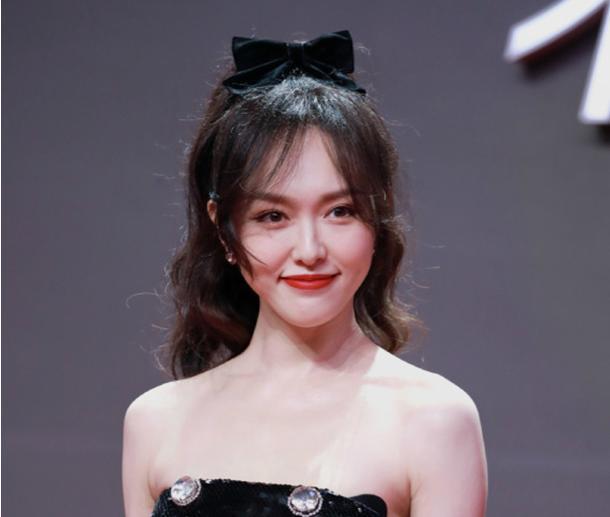 唐嫣|吃瓜日报丨唐嫣否认生双胞胎传闻；林心如给女儿买1亿钻戒