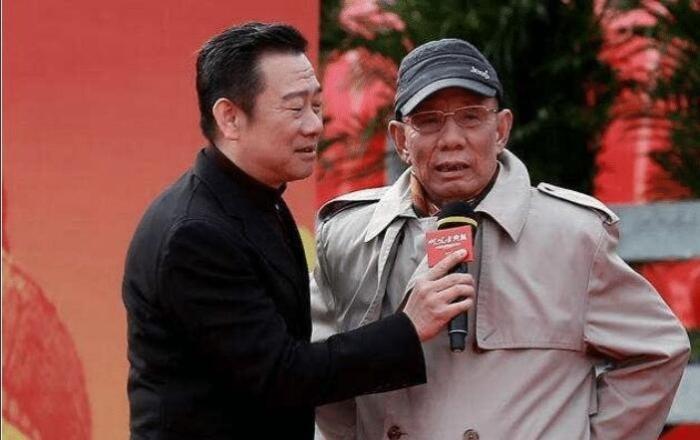 国家一级演员|国家一级演员魏宗万：拍戏38年仍买不起房，今82岁仍在拍戏养家