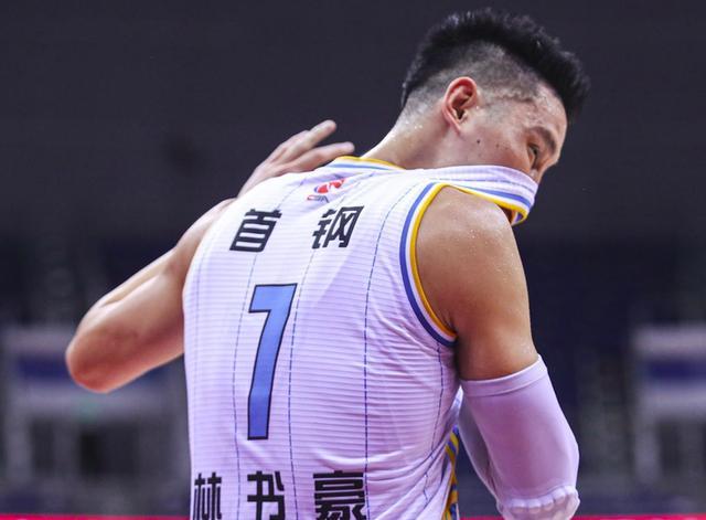 马布里|5年后重返四强！后马布里时代重建看到希望：阿联伤病“助”书豪冲冠