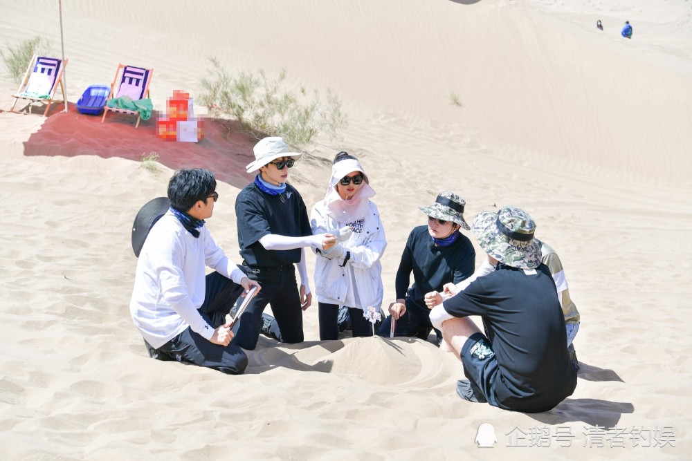 杨超越|杨超越《极限挑战》最新美照来袭，综艺感十足，生日撞上成团时长