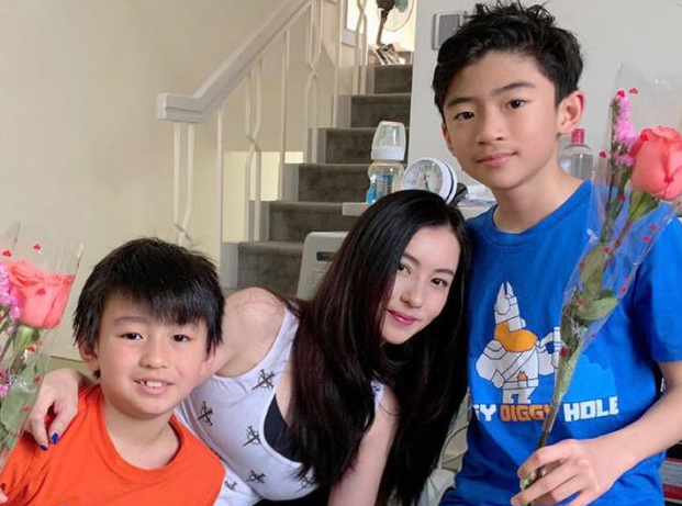 张柏芝|谢振轩过13岁显冷清，张柏芝为儿子庆生的方式很特殊，谢霆锋做法耐人寻味