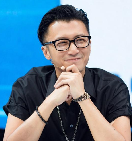 张柏芝|谢振轩过13岁显冷清，张柏芝为儿子庆生的方式很特殊，谢霆锋做法耐人寻味