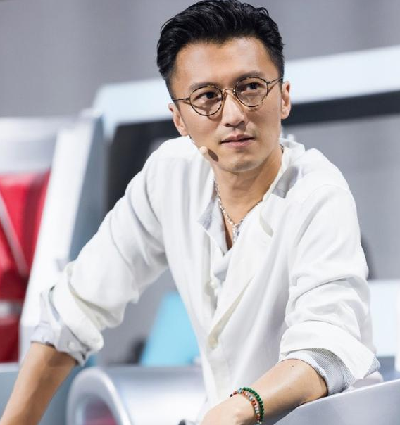 张柏芝|谢振轩过13岁显冷清，张柏芝为儿子庆生的方式很特殊，谢霆锋做法耐人寻味