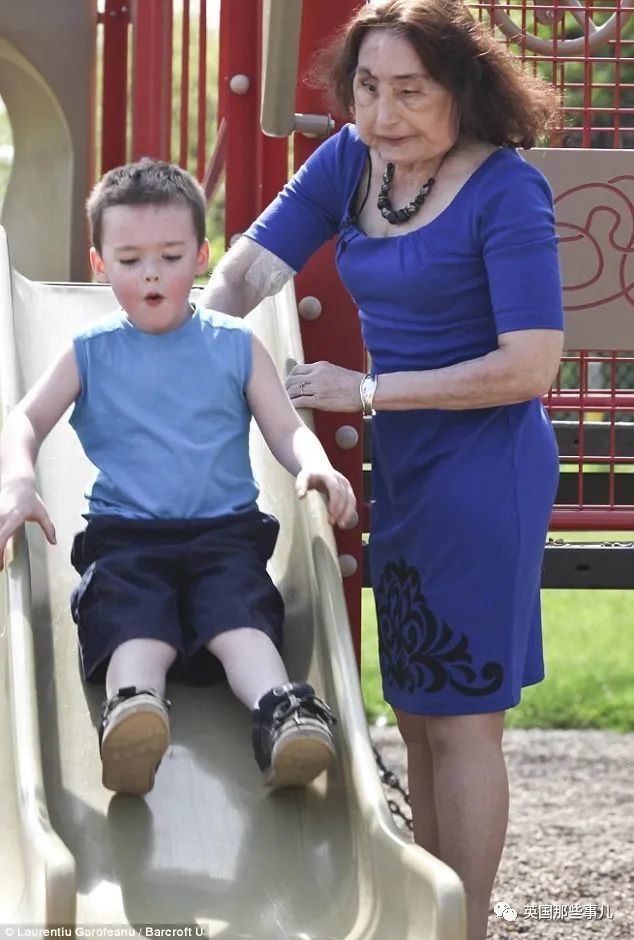 美国_社会|美国首例换脸人去世：丈夫之前家暴是种预示，不该心怀侥幸