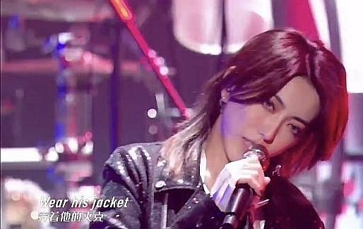 快女|《快女》小鬼刘忻携梦想归来，为《乐队的夏天》拒绝《浪姐》邀请