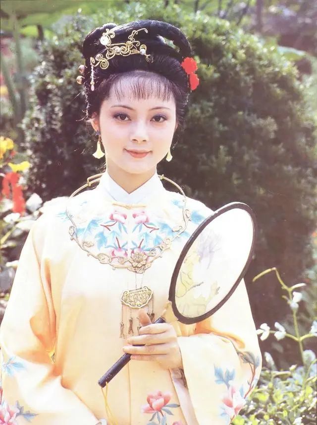 薛宝钗|韩雪丽：贾母对宝钗的持否定态度，才给了她三次难堪？