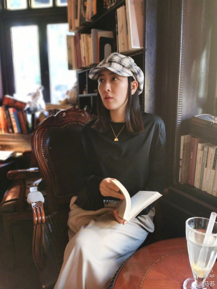 李小璐|李小璐贾乃亮感情升温，马苏疑鸣不平：我善良懂事，却受尽委屈