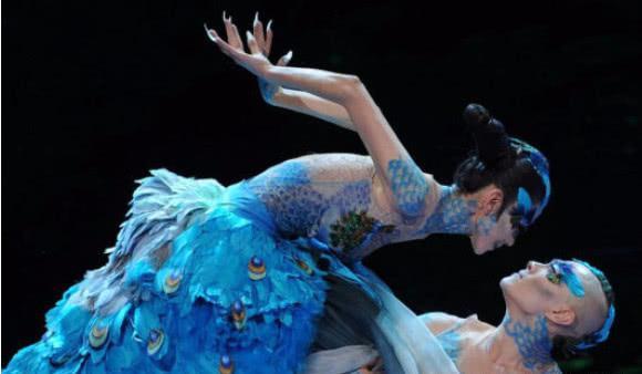 杨丽萍|61岁杨丽萍为了舞蹈终身不愿生子遭质疑，女人不生孩子就活该被骂？