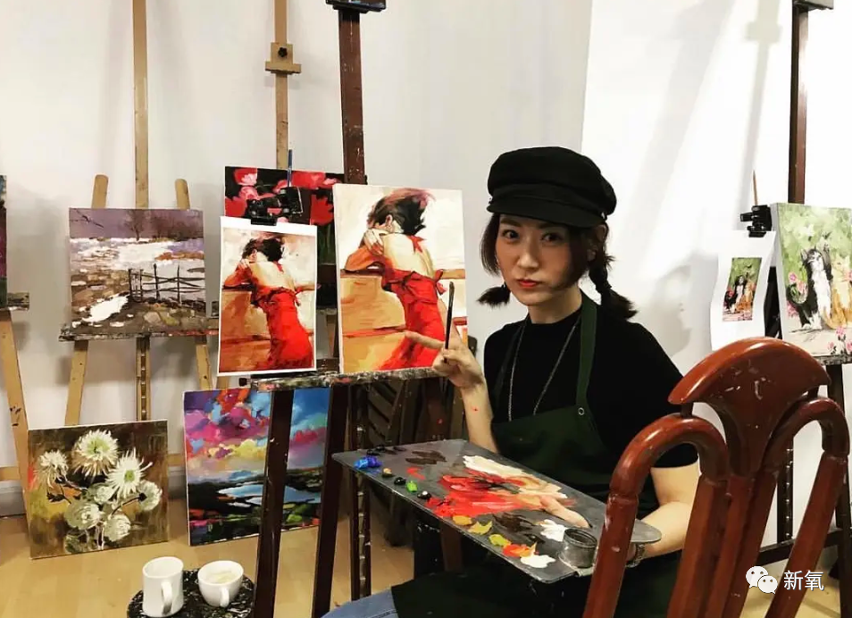 白冰|哭上热搜都是演的吗？她怕是浪姐里最心机的两面派了…