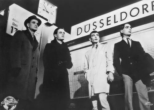 中国乐队|毫无颜值却能狂吸颜粉，不靠脸吃饭却能迷倒众生……