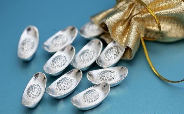 古代的银两是怎样的价值有多高呢对比现在的人民币是多少钱