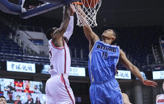 广东|狂虐黑马进四强 北京展现防守端强大实力 再战广东这次有希望吗