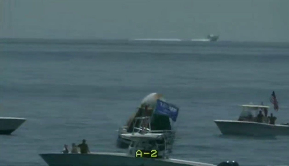 spacex|SpaceX太空舱成功溅落后被附近船只“强势围观”，引发混乱