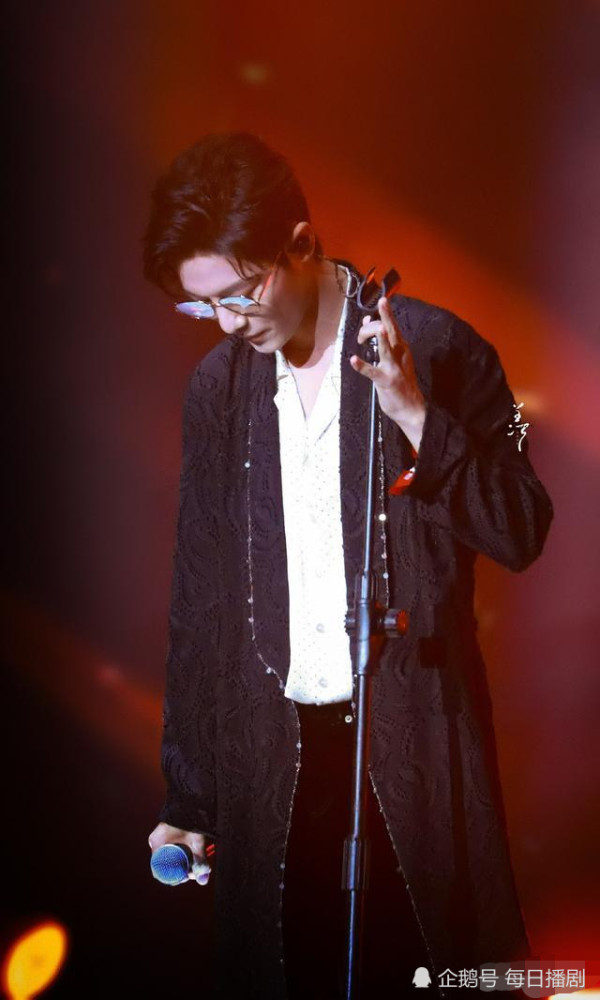 肖战工作室|肖战工作室开始被背锅227事件，肖战粉丝要看清问题，向着光出发