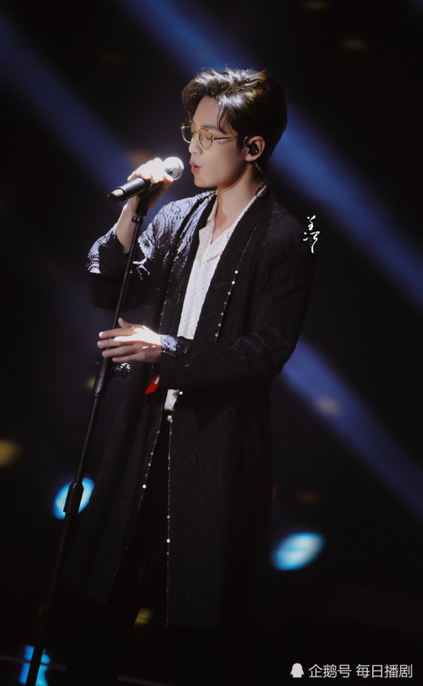 肖战工作室|肖战工作室开始被背锅227事件，肖战粉丝要看清问题，向着光出发