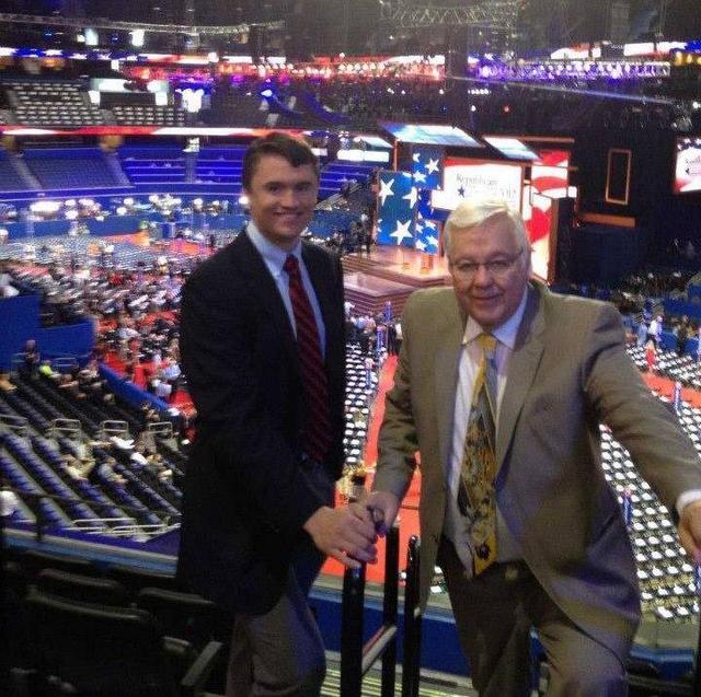 特朗普|挺特朗普的保守组织创始人感染新冠去世，官推偷偷删掉反口罩贴帖子