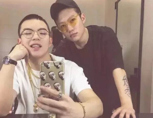 李小璐|不爽和李小璐扯上关系，PGone怒怼键盘侠：现实中的废物