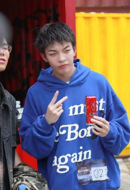 李小璐|不爽和李小璐扯上关系，PGone怒怼键盘侠：现实中的废物