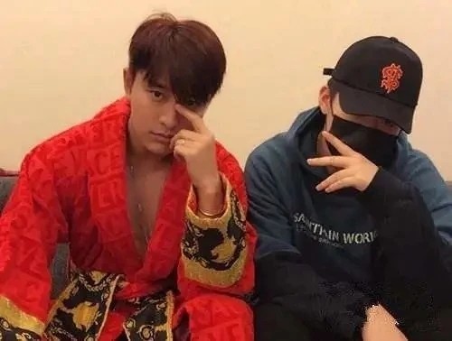 李小璐|不爽和李小璐扯上关系，PGone怒怼键盘侠：现实中的废物