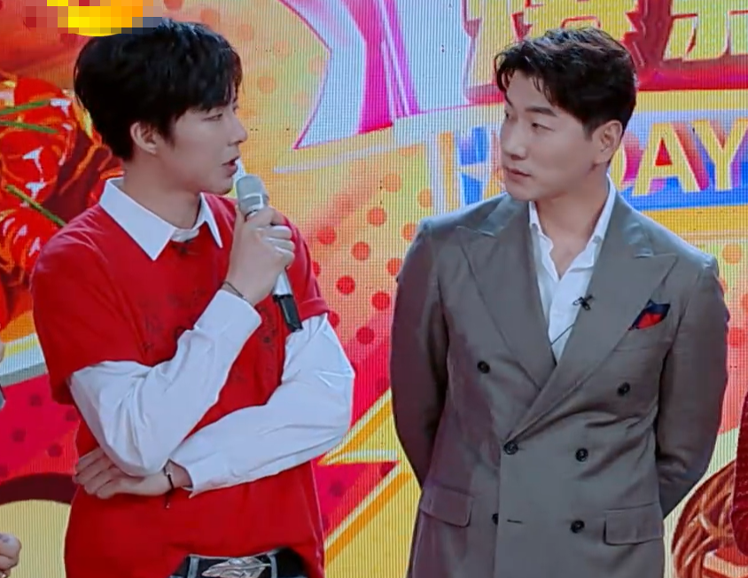 刘宇宁|187刘宇宁跟188张亮同台录节目，二人站一块后，真实身高太显然