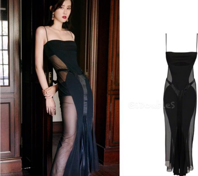 乔欣|真实不做作女孩乔欣，腾讯直播现场穿透明裙，跪凳子拍照太霸气