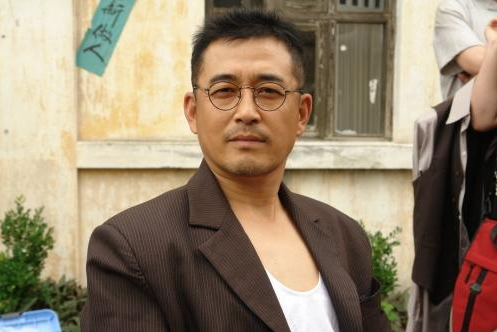 王志飞|最惨星二代？爱音乐却被老戏骨的父亲不耻，当众诉其没出息