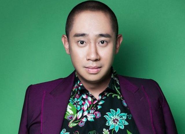 贾玲|从春晚巨星沦为笑柄，为挣钱“丢弃”贾玲，网友：自作自受