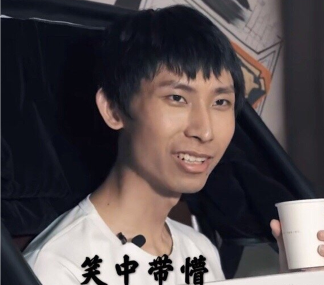 还敢说梦泪现在不帅?高中"丑照"曝光梦嫂笑掉门牙:套你猴子!