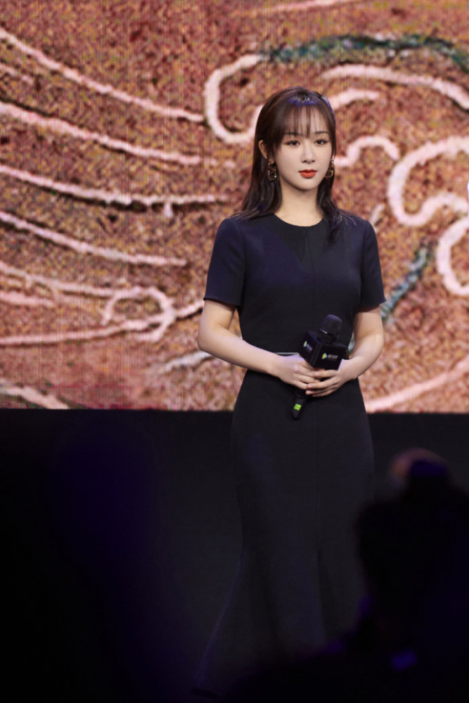 吴亦凡|剧还没播主演亲自拆cp，杨紫吴亦凡结拜还互捧，不像真朋友