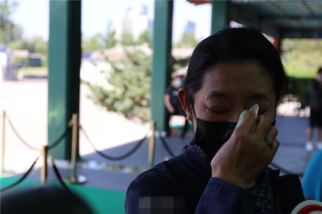 沈力|央视主持人沈力追悼会于北京举行，倪萍、朱迅等现身告别仪式