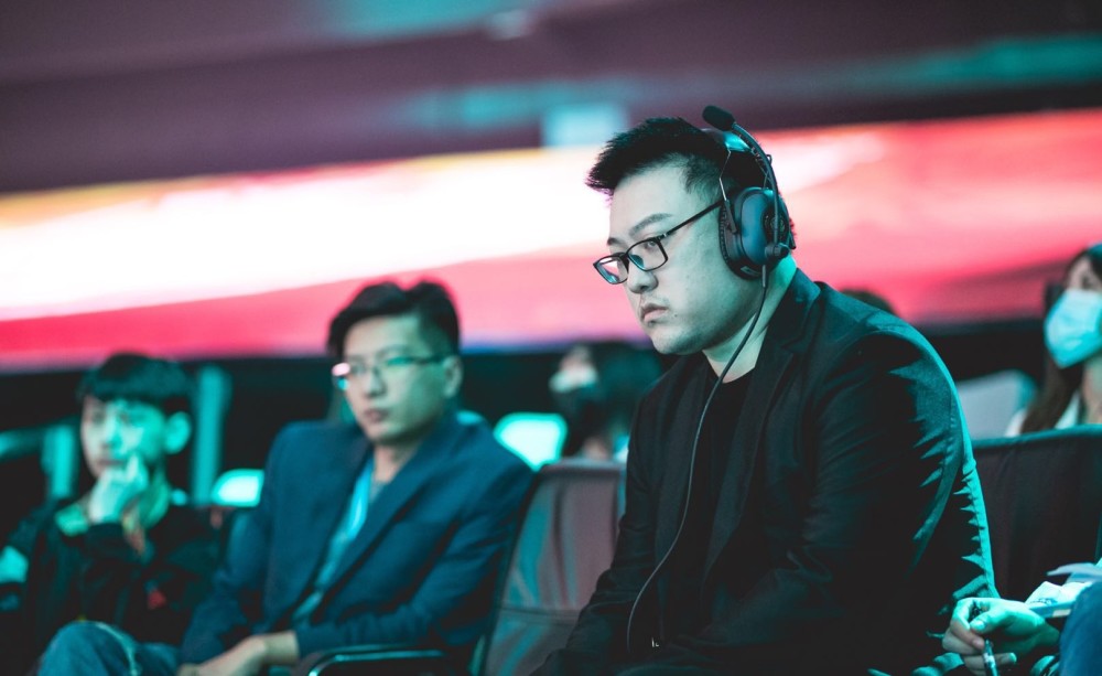 kpl贝克曼创造历史!bp抓住es弱点奠定胜局,拖米:最抢手的教练