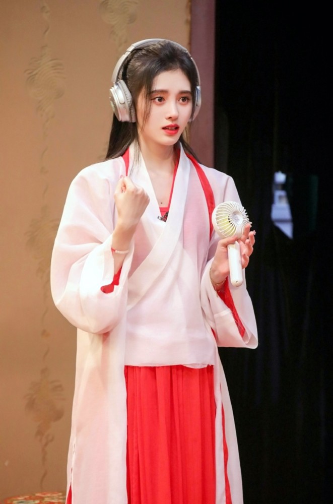 鞠婧祎紫霞仙子cosplay造型仙气满满温婉娴淑美丽的古装小鞠