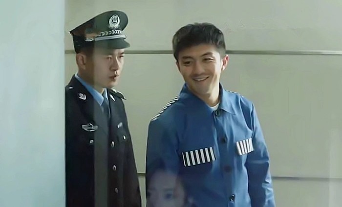 许幻山|许幻山狱中忏悔，顾佳送林有有离开，临别前1句话让后者骄傲全无