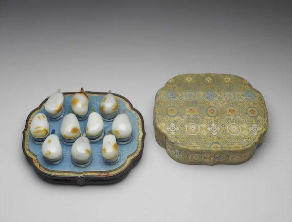 鼻烟壶|台北故宫新展“士拿乎”：方寸间的鼻烟壶与清宫微型艺术