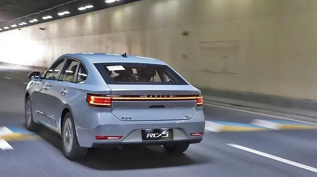 新宝骏rc57万块起的国产车却有70万的设计