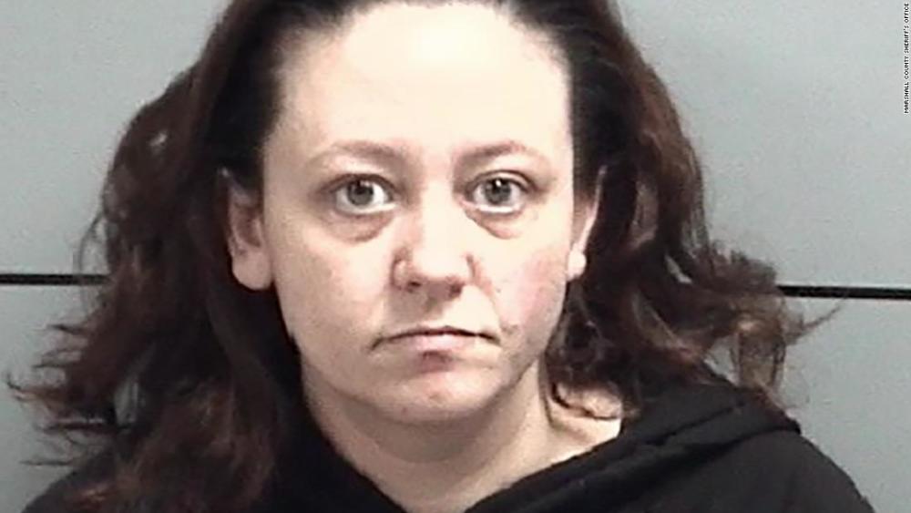 婴儿|婴儿吃母乳后突然身亡，警方立即逮捕了婴儿的母亲